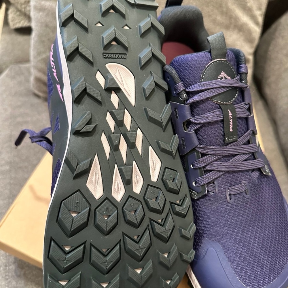Shoes Altra W lone peak 7 dark purple shoe size 9.5. Never worn. - Picture 5 of 6
